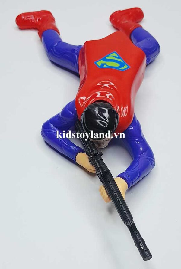 Đồ Chơi Lính Bò Pin Hình Siêu Nhân