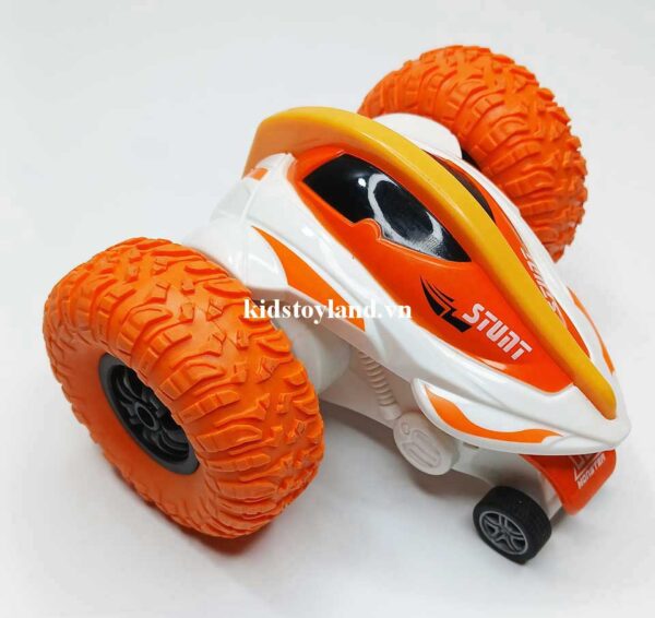 Hộp Xe Địa Hình 3 Bánh Điều Khiển Đồng Hồ 7 Động Tác, Xoay 360 Độ, Có Sạc D002B