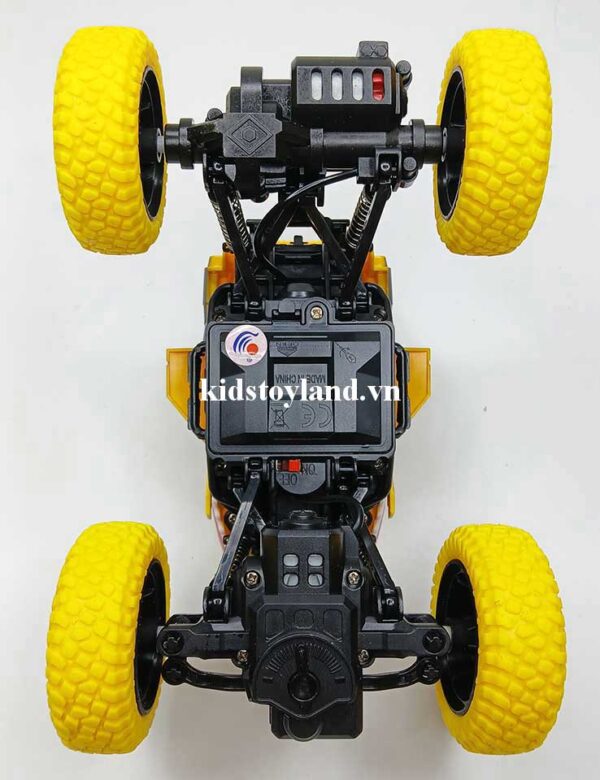 Hộp Đồ Chơi Xe Địa Hình Điều Khiển Từ Xa Hình Cá Mập WL130B - Ảnh 6
